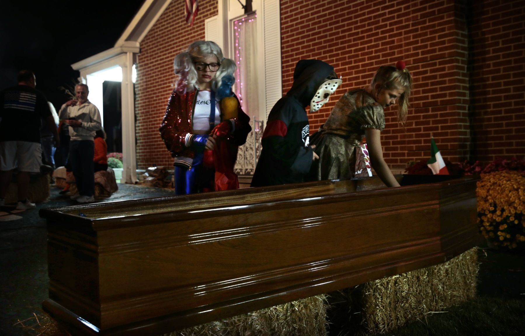 Funeral home holds first Trunk or Treat